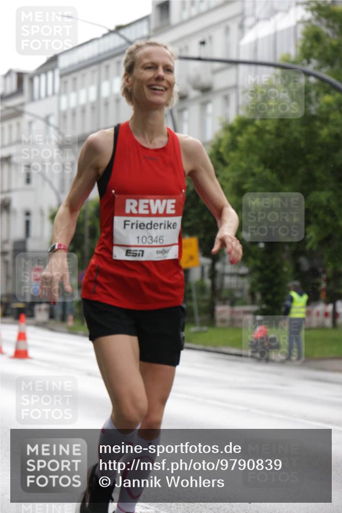 14.06.2026 - REWE Women's Run Jannik Wohlers http://msf.ph/oto/9790839 14.06.2026 09:46:27 Laufen 10346, 7 meine-sportfotos.de