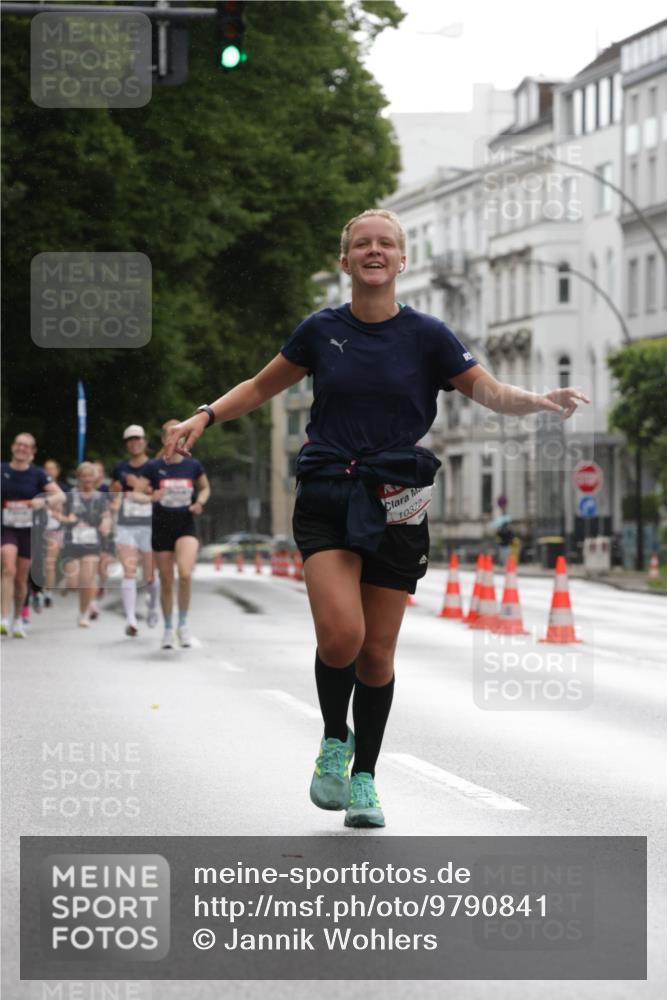 14.06.2026 - REWE Women's Run Jannik Wohlers http://msf.ph/oto/9790841 14.06.2026 09:46:29 Laufen 10322 meine-sportfotos.de