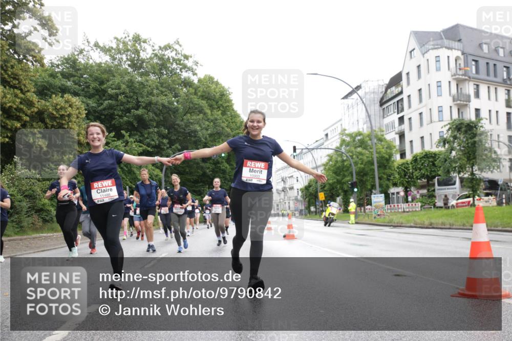 14.06.2026 - REWE Women's Run Jannik Wohlers http://msf.ph/oto/9790842 14.06.2026 10:04:46 Laufen 11486, 10903 meine-sportfotos.de