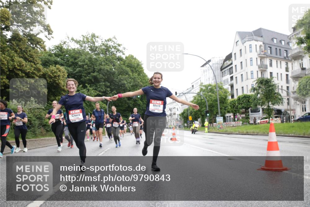 14.06.2026 - REWE Women's Run Jannik Wohlers http://msf.ph/oto/9790843 14.06.2026 10:04:46 Laufen 11486, 10903 meine-sportfotos.de