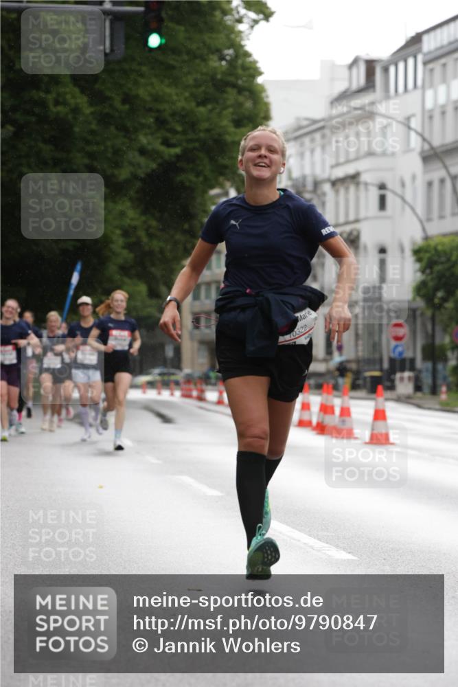 14.06.2026 - REWE Women's Run Jannik Wohlers http://msf.ph/oto/9790847 14.06.2026 09:46:29 Laufen 0322 meine-sportfotos.de