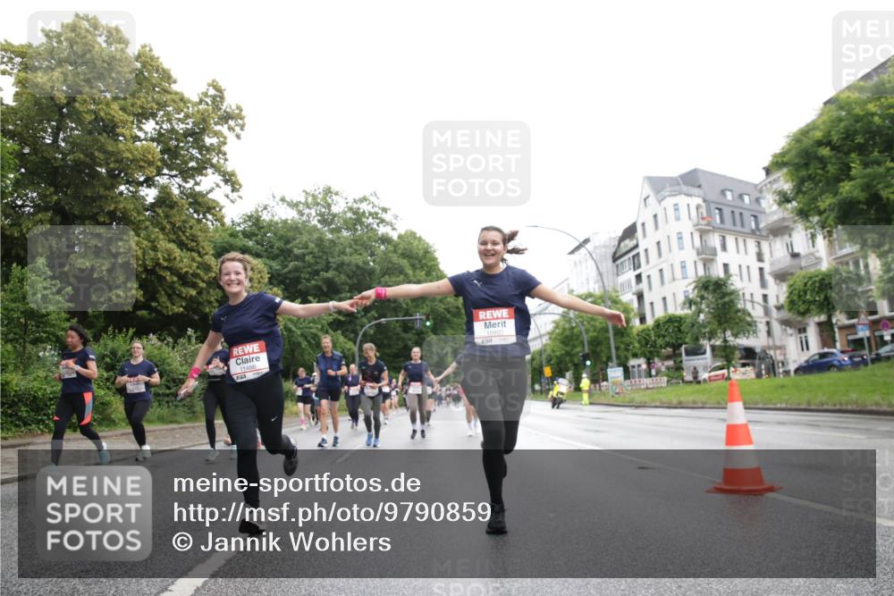14.06.2026 - REWE Women's Run Jannik Wohlers http://msf.ph/oto/9790859 14.06.2026 10:04:46 Laufen 11486, 10903 meine-sportfotos.de
