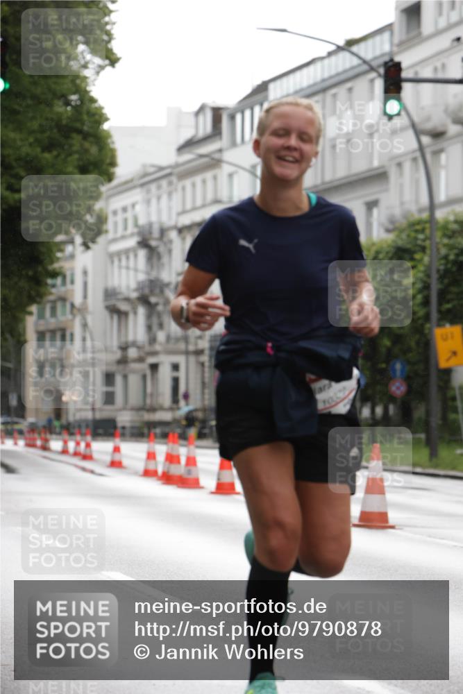 14.06.2026 - REWE Women's Run Jannik Wohlers http://msf.ph/oto/9790878 14.06.2026 09:46:30 Laufen 10347 meine-sportfotos.de