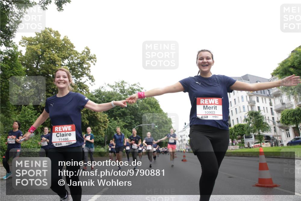 14.06.2026 - REWE Women's Run Jannik Wohlers http://msf.ph/oto/9790881 14.06.2026 10:04:47 Laufen 11486, 10903 meine-sportfotos.de