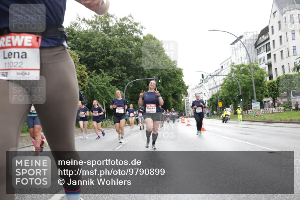 14.06.2026 - REWE Women's Run Jannik Wohlers http://msf.ph/oto/9790899 14.06.2026 10:04:50 Laufen 11022 meine-sportfotos.de