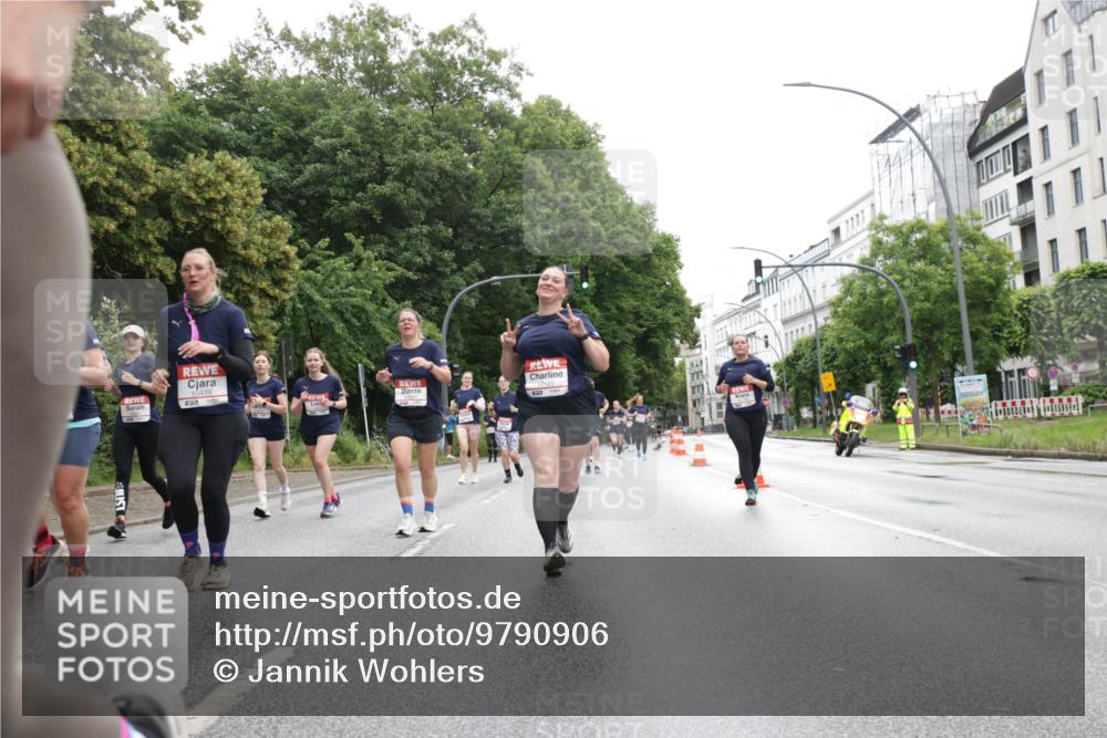 14.06.2026 - REWE Women's Run Jannik Wohlers http://msf.ph/oto/9790906 14.06.2026 10:04:50 Laufen 10439, 10185 meine-sportfotos.de