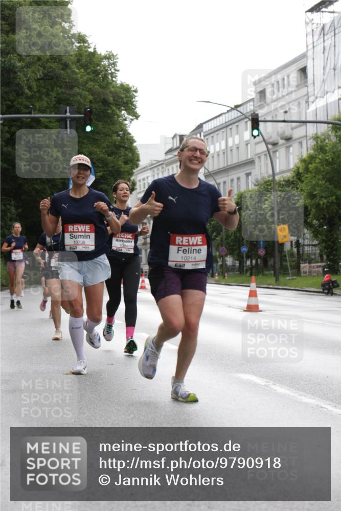 14.06.2026 - REWE Women's Run Jannik Wohlers http://msf.ph/oto/9790918 14.06.2026 09:46:36 Laufen 10738, 57, 10958, 10214, 7, 1 meine-sportfotos.de