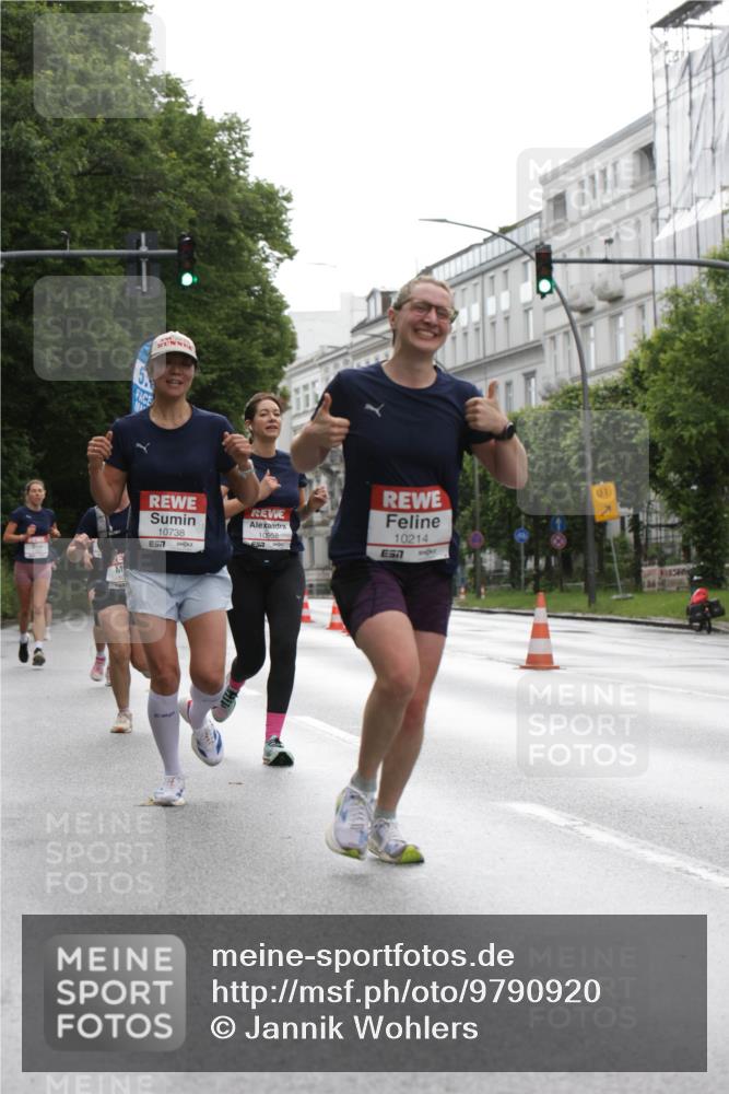 14.06.2026 - REWE Women's Run Jannik Wohlers http://msf.ph/oto/9790920 14.06.2026 09:46:36 Laufen 10738, 7, 10958, 10214, 7, 01 meine-sportfotos.de