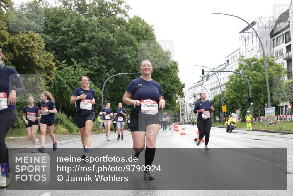 14.06.2026 - REWE Women's Run Jannik Wohlers http://msf.ph/oto/9790924 14.06.2026 10:04:51 Laufen 10185, 657 meine-sportfotos.de
