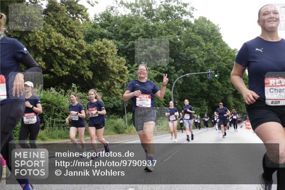 14.06.2026 - REWE Women's Run Jannik Wohlers http://msf.ph/oto/9790937 14.06.2026 10:04:51 Laufen 11213, 10557, 1018 meine-sportfotos.de