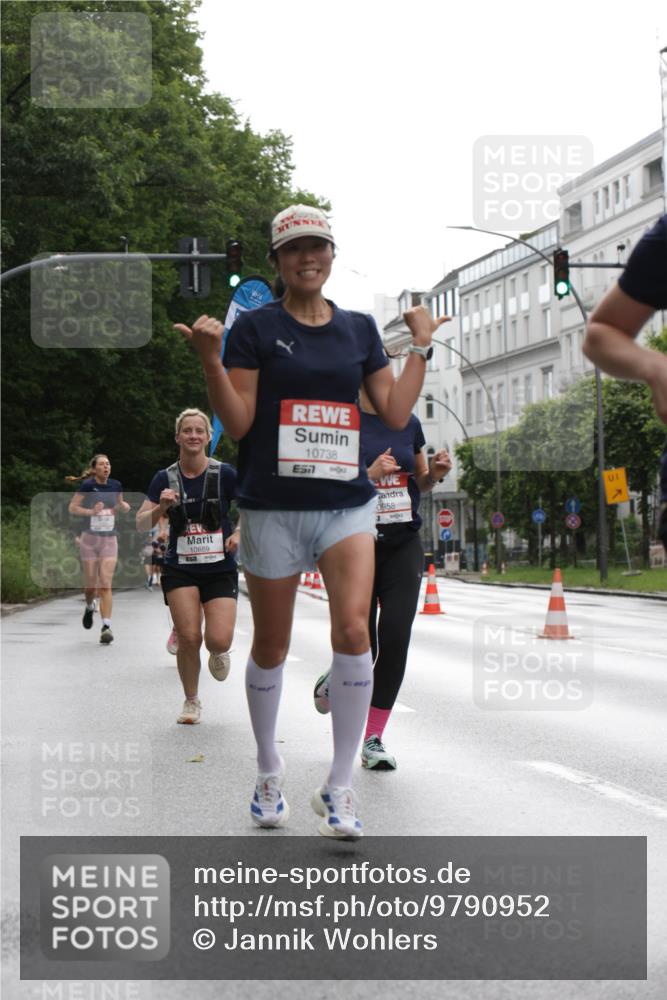 14.06.2026 - REWE Women's Run Jannik Wohlers http://msf.ph/oto/9790952 14.06.2026 09:46:36 Laufen 10869, 10738, 0958, 60, 01 meine-sportfotos.de