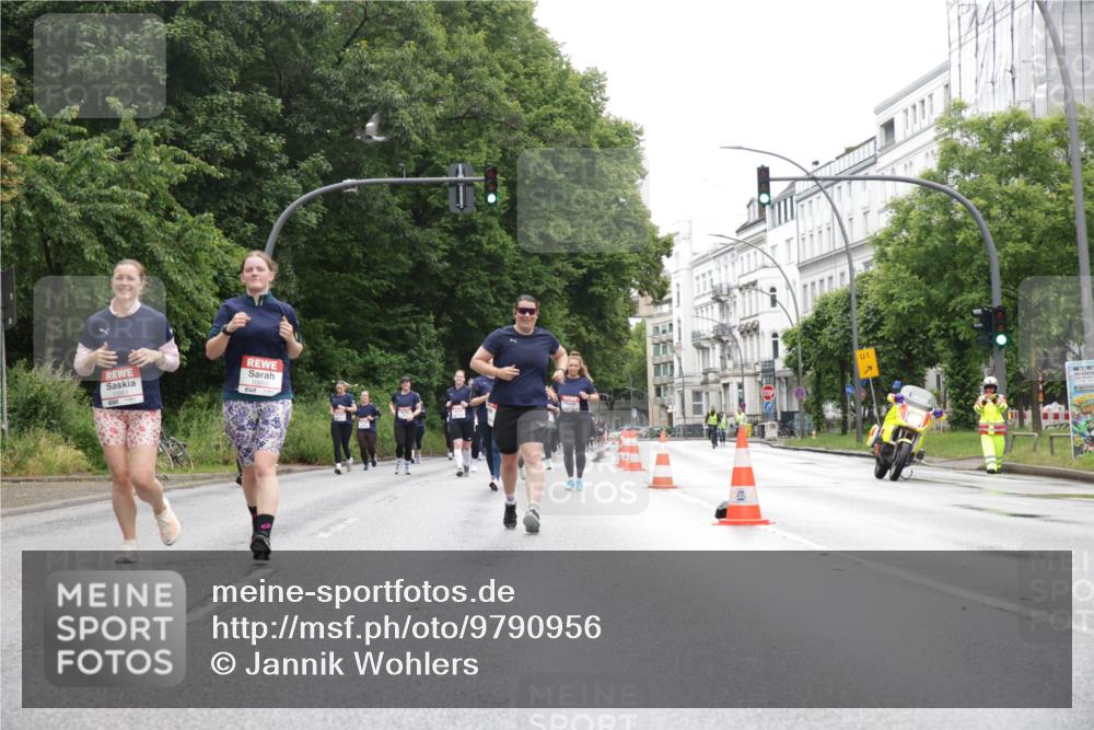 14.06.2026 - REWE Women's Run Jannik Wohlers http://msf.ph/oto/9790956 14.06.2026 10:04:53 Laufen 1 meine-sportfotos.de
