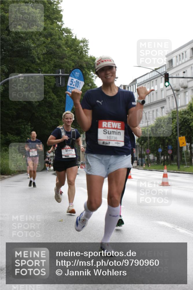14.06.2026 - REWE Women's Run Jannik Wohlers http://msf.ph/oto/9790960 14.06.2026 09:46:37 Laufen 5, 00, 10869, 57, 10738, 7, 1 meine-sportfotos.de