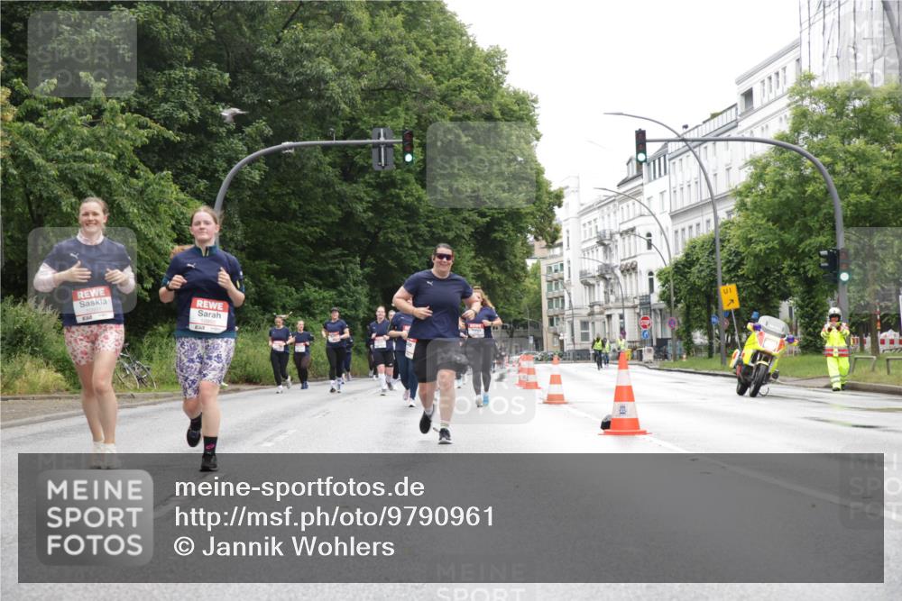 14.06.2026 - REWE Women's Run Jannik Wohlers http://msf.ph/oto/9790961 14.06.2026 10:04:53 Laufen 1 meine-sportfotos.de