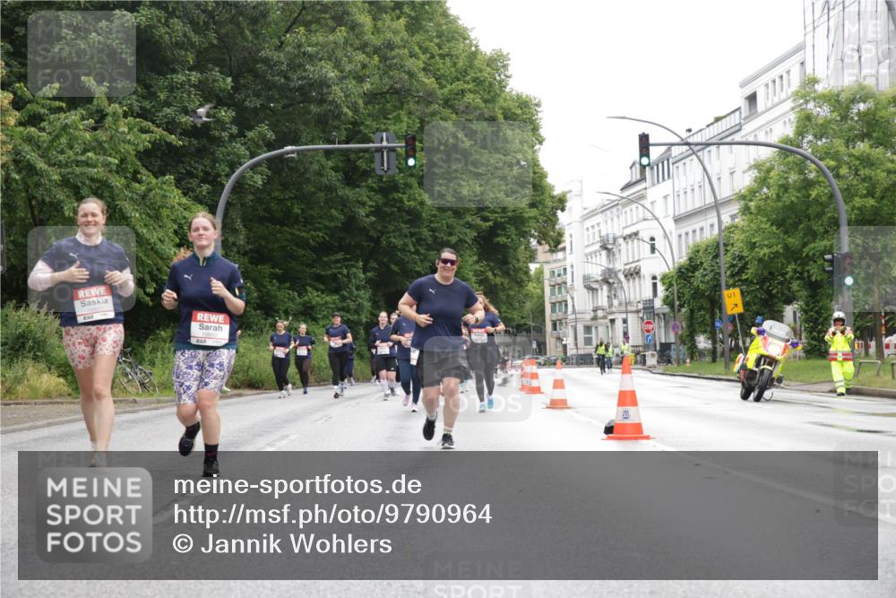 14.06.2026 - REWE Women's Run Jannik Wohlers http://msf.ph/oto/9790964 14.06.2026 10:04:53 Laufen 1, 7 meine-sportfotos.de