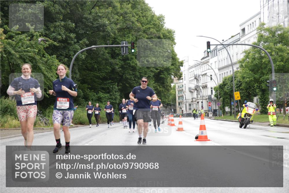 14.06.2026 - REWE Women's Run Jannik Wohlers http://msf.ph/oto/9790968 14.06.2026 10:04:53 Laufen 1 meine-sportfotos.de