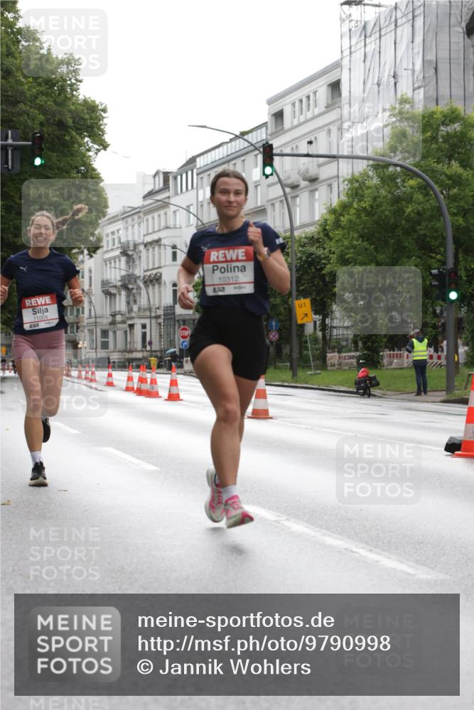 14.06.2026 - REWE Women's Run Jannik Wohlers http://msf.ph/oto/9790998 14.06.2026 09:46:40 Laufen 11009, 10312, 857, 1, 7 meine-sportfotos.de