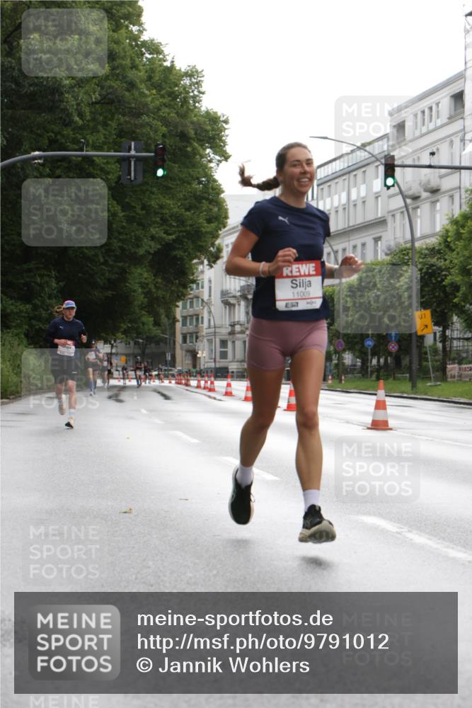 14.06.2026 - REWE Women's Run Jannik Wohlers http://msf.ph/oto/9791012 14.06.2026 09:46:41 Laufen 11009, 1 meine-sportfotos.de