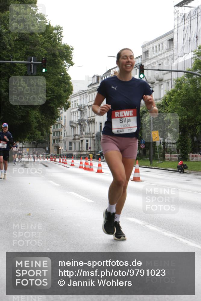 14.06.2026 - REWE Women's Run Jannik Wohlers http://msf.ph/oto/9791023 14.06.2026 09:46:41 Laufen 11009, 57, 01 meine-sportfotos.de