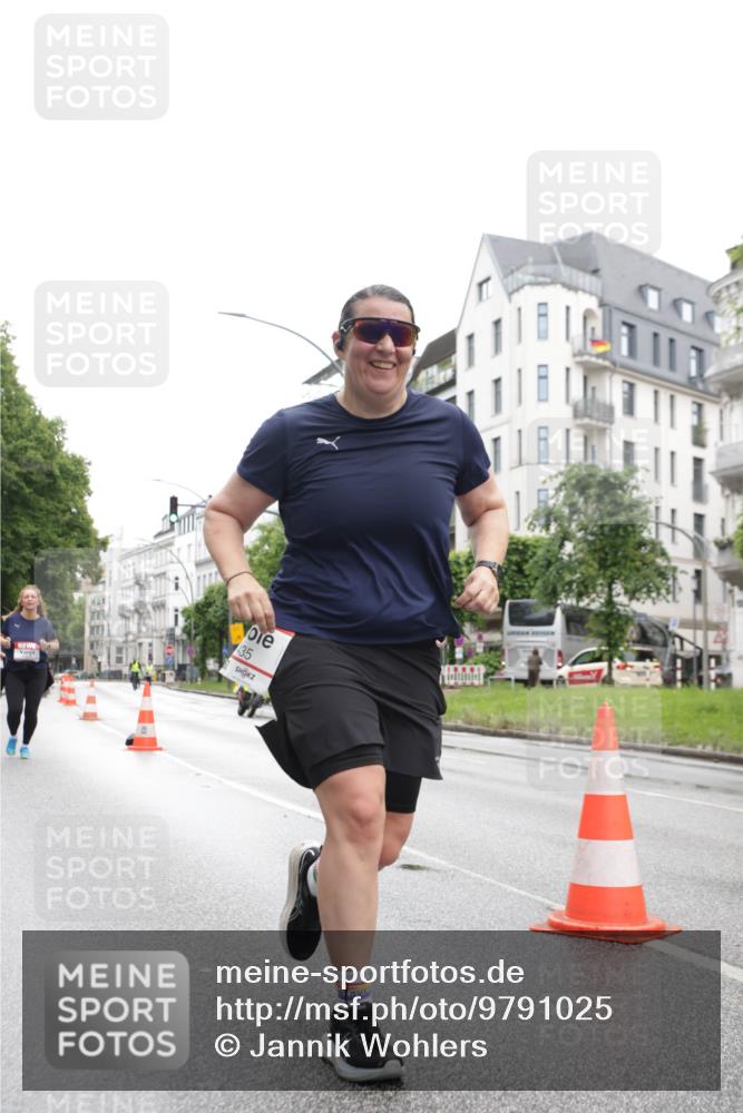 14.06.2026 - REWE Women's Run Jannik Wohlers http://msf.ph/oto/9791025 14.06.2026 10:04:57 Laufen 35 meine-sportfotos.de
