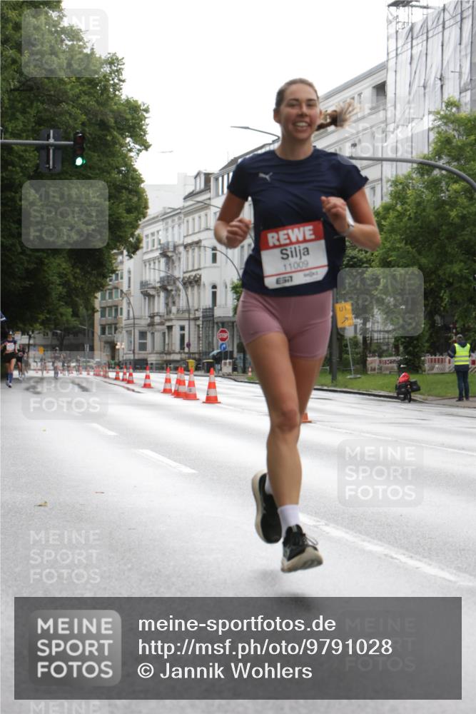 14.06.2026 - REWE Women's Run Jannik Wohlers http://msf.ph/oto/9791028 14.06.2026 09:46:41 Laufen 11009, 01 meine-sportfotos.de