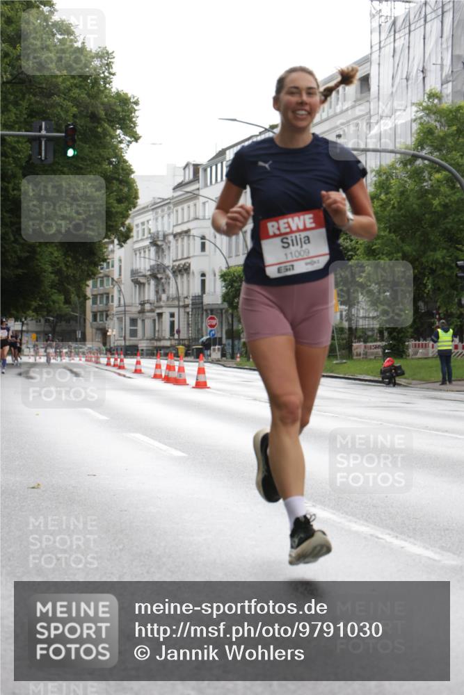 14.06.2026 - REWE Women's Run Jannik Wohlers http://msf.ph/oto/9791030 14.06.2026 09:46:41 Laufen 11009, 57 meine-sportfotos.de