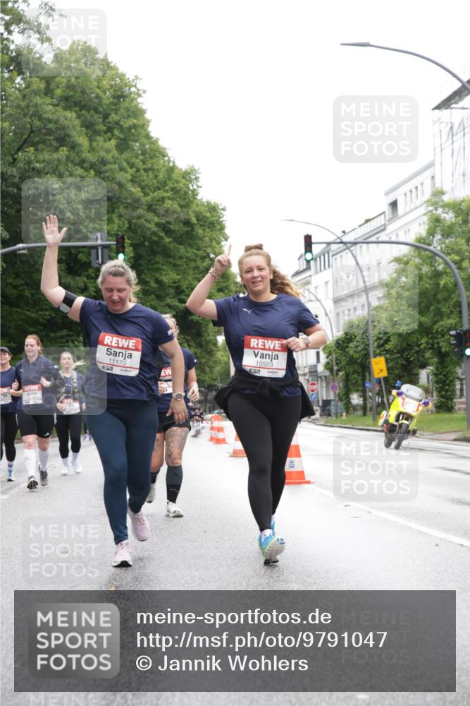 14.06.2026 - REWE Women's Run Jannik Wohlers http://msf.ph/oto/9791047 14.06.2026 10:05:00 Laufen 11170, 10503, 1 meine-sportfotos.de