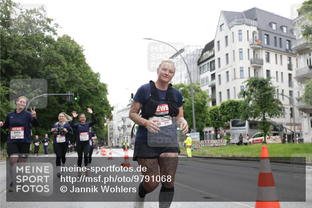 14.06.2026 - REWE Women's Run Jannik Wohlers http://msf.ph/oto/9791068 14.06.2026 10:05:02 Laufen 10238, 152 meine-sportfotos.de