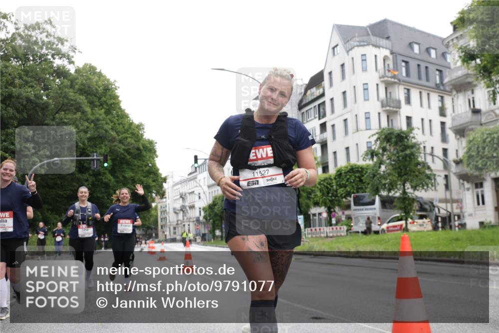 14.06.2026 - REWE Women's Run Jannik Wohlers http://msf.ph/oto/9791077 14.06.2026 10:05:03 Laufen 238, 11527, 19881 meine-sportfotos.de