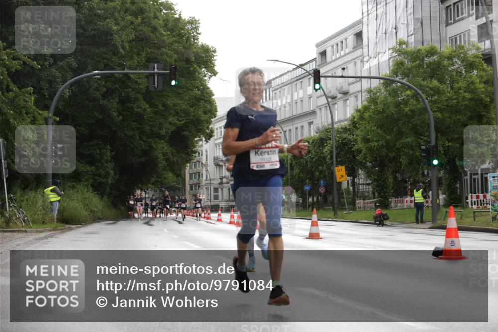 14.06.2026 - REWE Women's Run Jannik Wohlers http://msf.ph/oto/9791084 14.06.2026 09:47:04 Laufen 11108, 1019, 201 meine-sportfotos.de