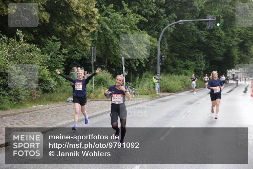 14.06.2026 - REWE Women's Run Jannik Wohlers http://msf.ph/oto/9791092 14.06.2026 09:47:42 Laufen 11244, 10184 meine-sportfotos.de
