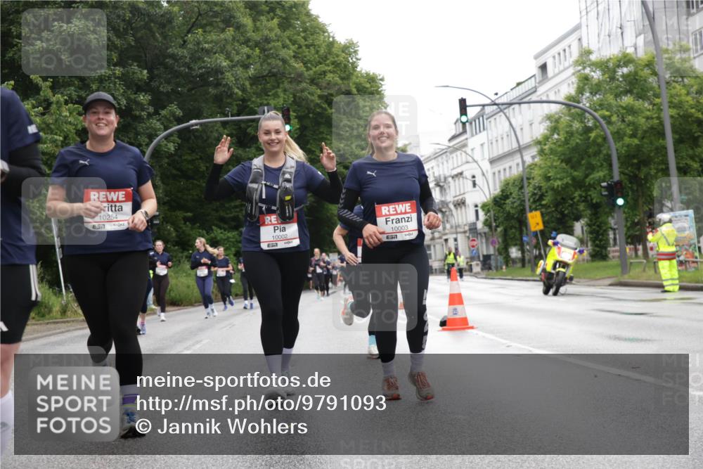 14.06.2026 - REWE Women's Run Jannik Wohlers http://msf.ph/oto/9791093 14.06.2026 10:05:04 Laufen 10254, 657, 10002, 7, 10003, 7 meine-sportfotos.de
