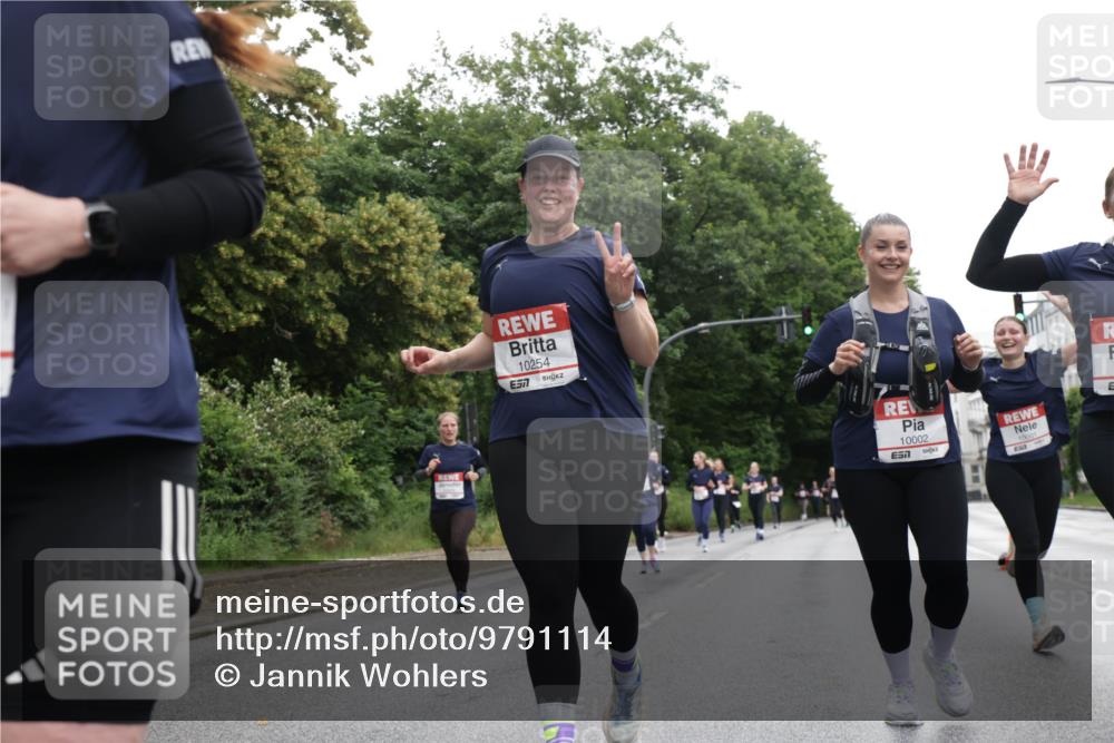 14.06.2026 - REWE Women's Run Jannik Wohlers http://msf.ph/oto/9791114 14.06.2026 10:05:05 Laufen 10254, 57, 10002, 57, 10001 meine-sportfotos.de