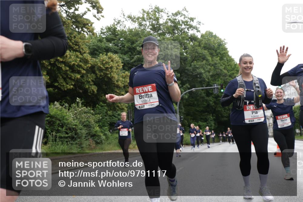 14.06.2026 - REWE Women's Run Jannik Wohlers http://msf.ph/oto/9791117 14.06.2026 10:05:05 Laufen 10254, 7, 10002, 10001 meine-sportfotos.de
