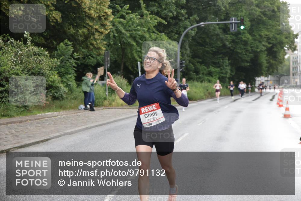 14.06.2026 - REWE Women's Run Jannik Wohlers http://msf.ph/oto/9791132 14.06.2026 09:47:46 Laufen 10763 meine-sportfotos.de