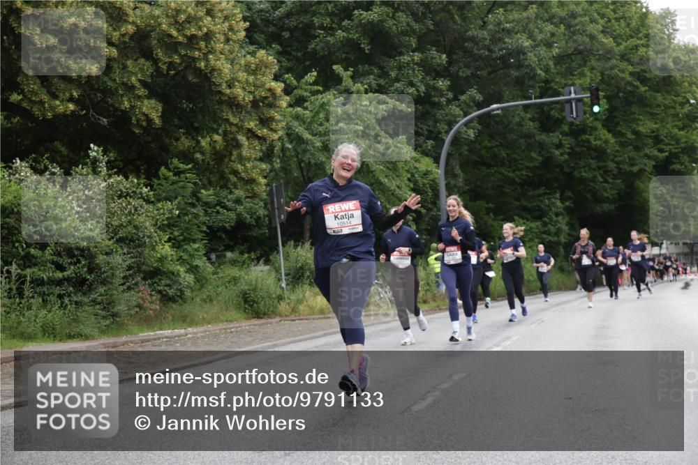 14.06.2026 - REWE Women's Run Jannik Wohlers http://msf.ph/oto/9791133 14.06.2026 10:05:08 Laufen 10514 meine-sportfotos.de
