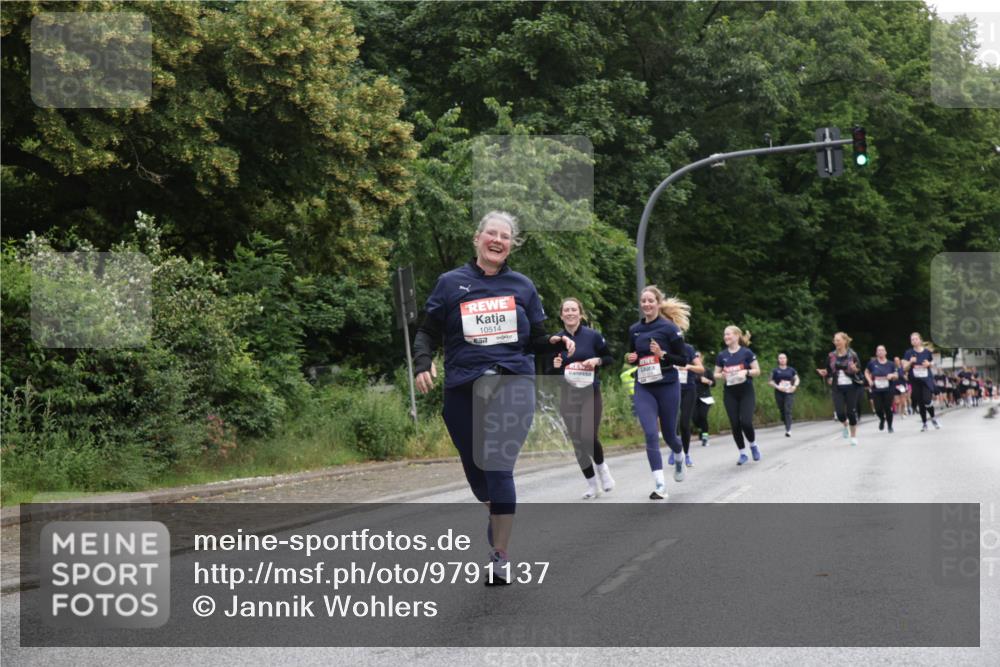 14.06.2026 - REWE Women's Run Jannik Wohlers http://msf.ph/oto/9791137 14.06.2026 10:05:08 Laufen 10514, 657 meine-sportfotos.de