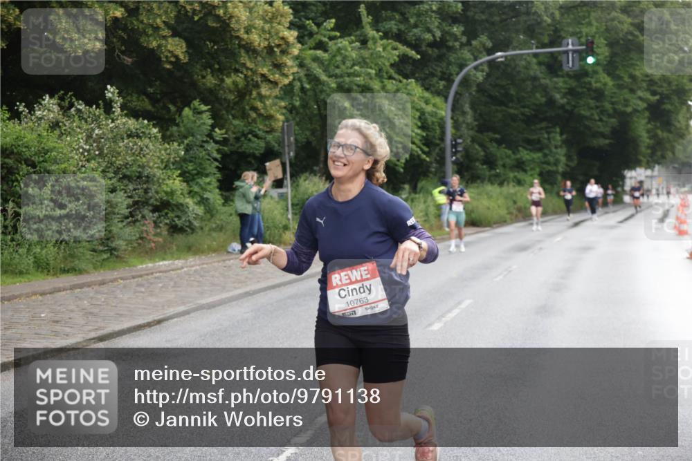 14.06.2026 - REWE Women's Run Jannik Wohlers http://msf.ph/oto/9791138 14.06.2026 09:47:46 Laufen 10763 meine-sportfotos.de