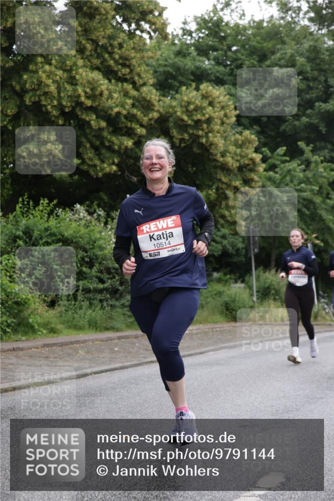 14.06.2026 - REWE Women's Run Jannik Wohlers http://msf.ph/oto/9791144 14.06.2026 10:05:09 Laufen 10514, 7 meine-sportfotos.de