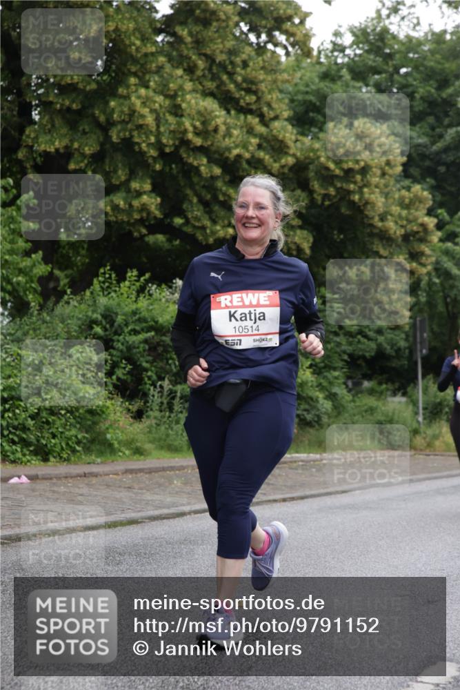 14.06.2026 - REWE Women's Run Jannik Wohlers http://msf.ph/oto/9791152 14.06.2026 10:05:09 Laufen 10514, 7, 2 meine-sportfotos.de