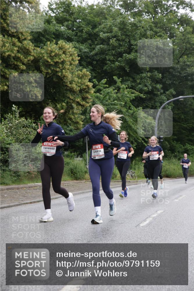 14.06.2026 - REWE Women's Run Jannik Wohlers http://msf.ph/oto/9791159 14.06.2026 10:05:11 Laufen 10821, 11124 meine-sportfotos.de