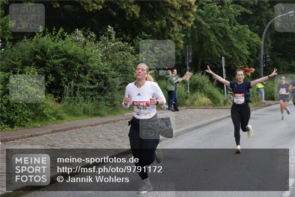 14.06.2026 - REWE Women's Run Jannik Wohlers http://msf.ph/oto/9791172 14.06.2026 09:47:57 Laufen 11218, 0449 meine-sportfotos.de