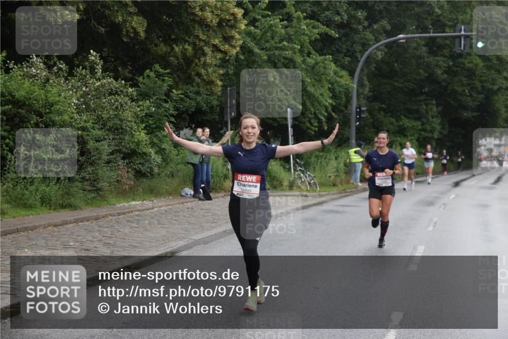 14.06.2026 - REWE Women's Run Jannik Wohlers http://msf.ph/oto/9791175 14.06.2026 09:47:58 Laufen 10449, 7 meine-sportfotos.de