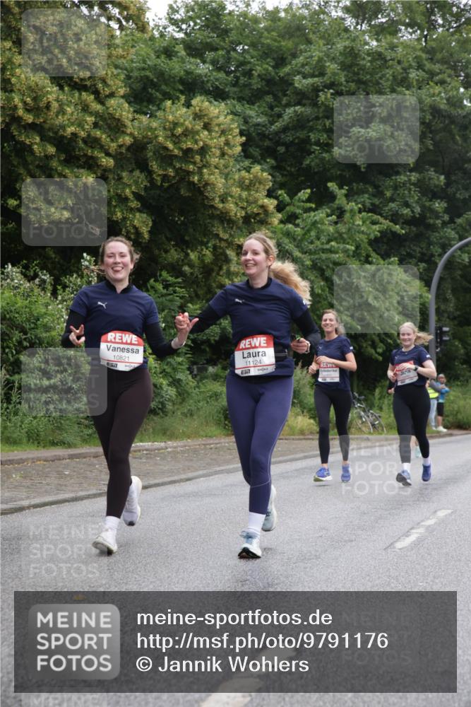 14.06.2026 - REWE Women's Run Jannik Wohlers http://msf.ph/oto/9791176 14.06.2026 10:05:11 Laufen 10821, 7, 11124, 57 meine-sportfotos.de