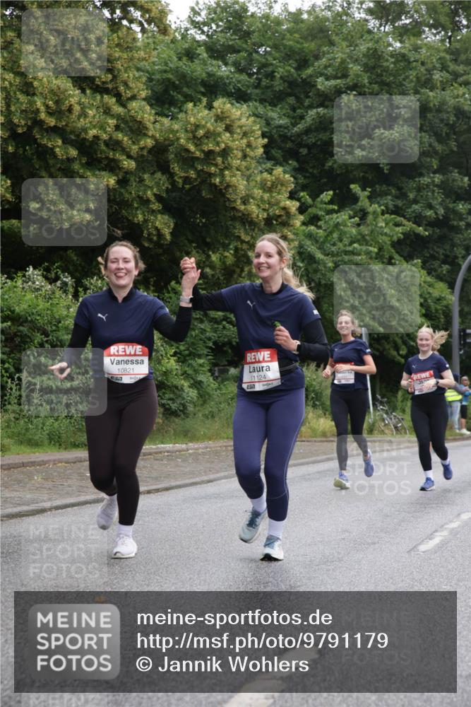 14.06.2026 - REWE Women's Run Jannik Wohlers http://msf.ph/oto/9791179 14.06.2026 10:05:11 Laufen 10821, 11124, 657 meine-sportfotos.de