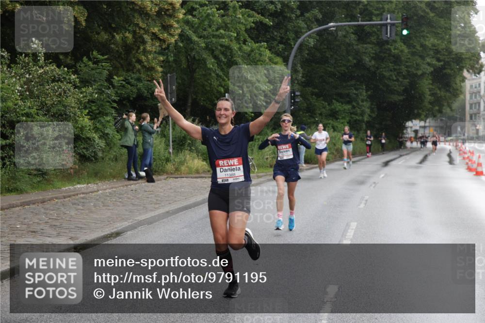 14.06.2026 - REWE Women's Run Jannik Wohlers http://msf.ph/oto/9791195 14.06.2026 09:48:00 Laufen 11388, 57 meine-sportfotos.de