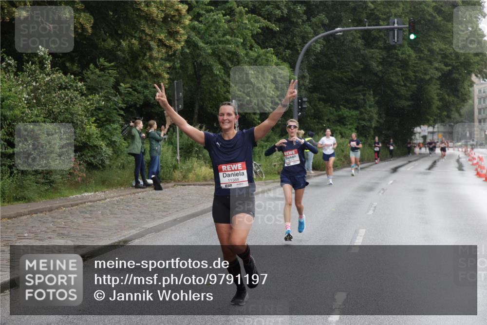14.06.2026 - REWE Women's Run Jannik Wohlers http://msf.ph/oto/9791197 14.06.2026 09:48:00 Laufen 11388, 57 meine-sportfotos.de