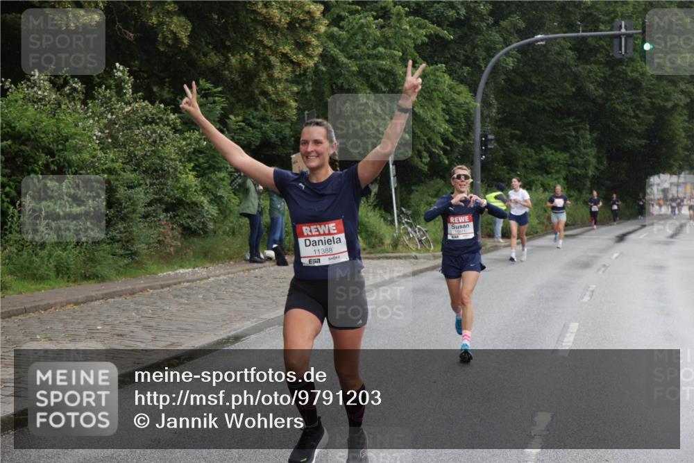 14.06.2026 - REWE Women's Run Jannik Wohlers http://msf.ph/oto/9791203 14.06.2026 09:48:01 Laufen 11388, 57 meine-sportfotos.de