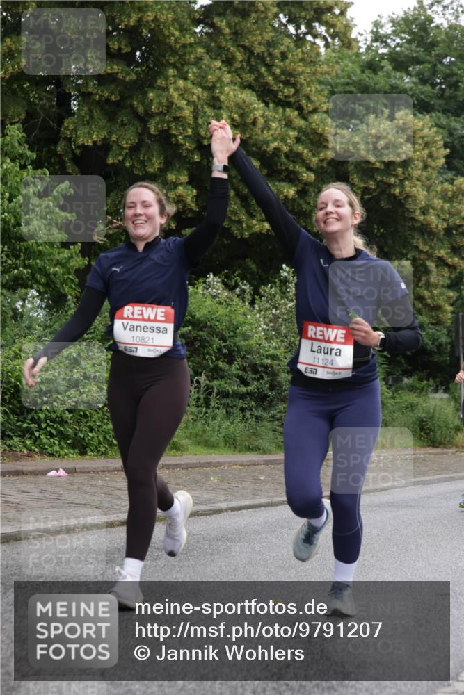 14.06.2026 - REWE Women's Run Jannik Wohlers http://msf.ph/oto/9791207 14.06.2026 10:05:12 Laufen 10821, 57, 11124 meine-sportfotos.de
