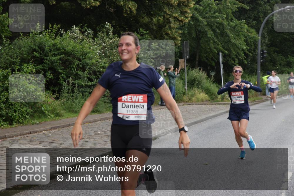 14.06.2026 - REWE Women's Run Jannik Wohlers http://msf.ph/oto/9791220 14.06.2026 09:48:01 Laufen 11388, 7, 10971 meine-sportfotos.de